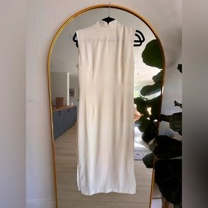 Custom-Made White Qipao with Thigh-High Slit - Perfect for Special Occasions